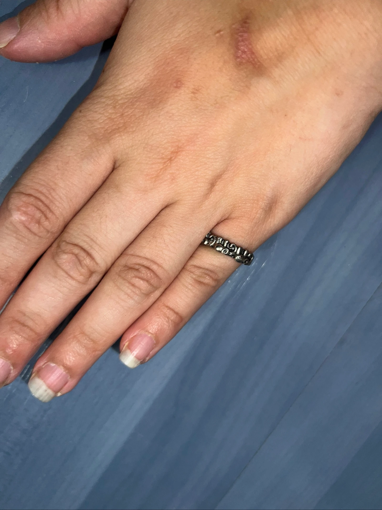 Anillo con motivos de elefantes – photo 2